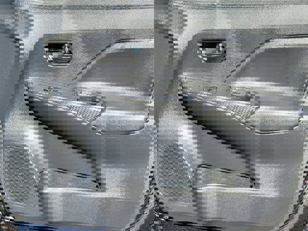 Used 2025 Nissan Versa S w/ Trunk Package image 13