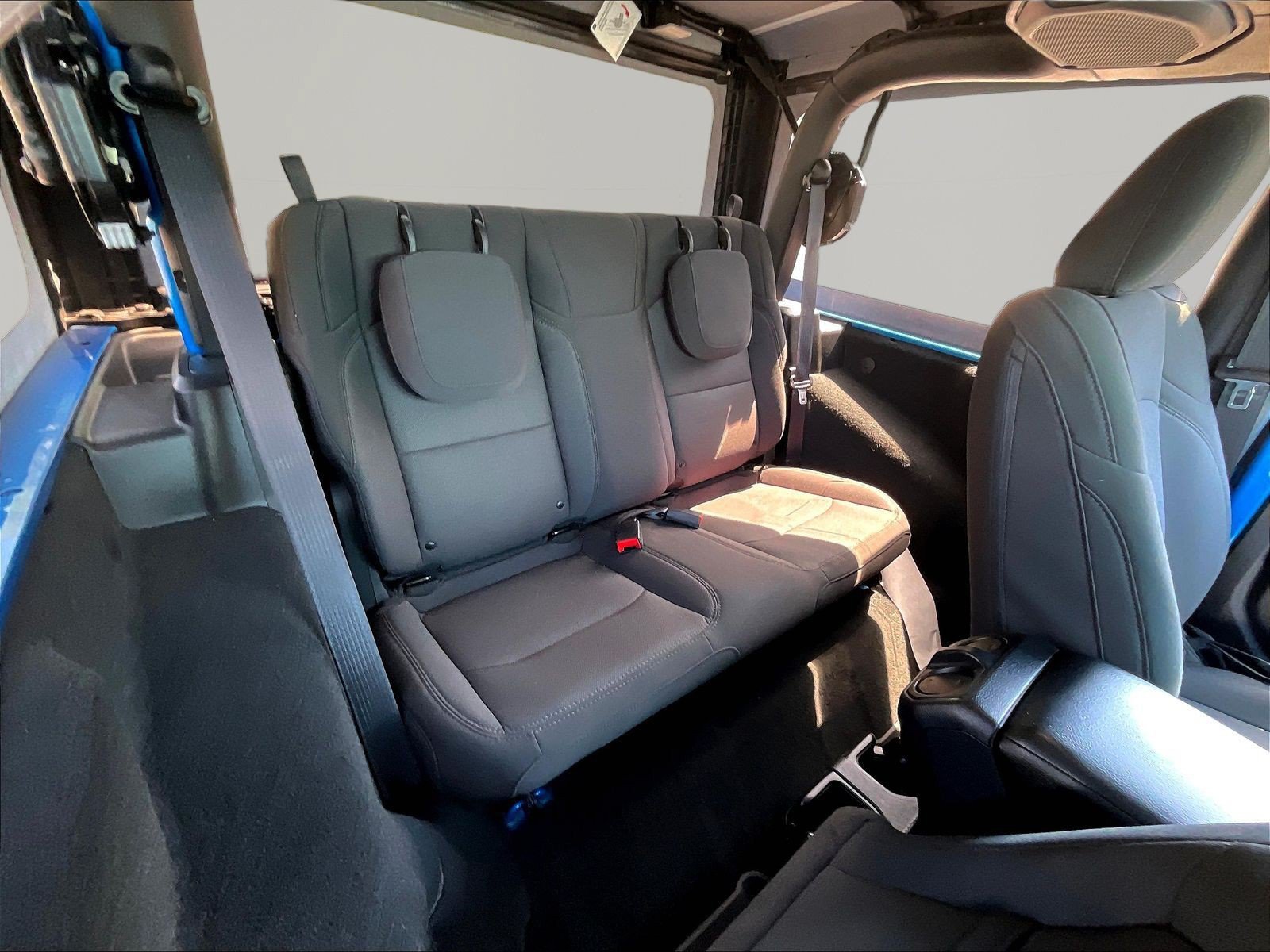 Used 2023 Jeep Wrangler Sport AWD/4WD image 25