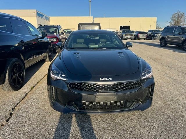 Used 2023 Kia Stinger GT2 AWD/4WD image 6