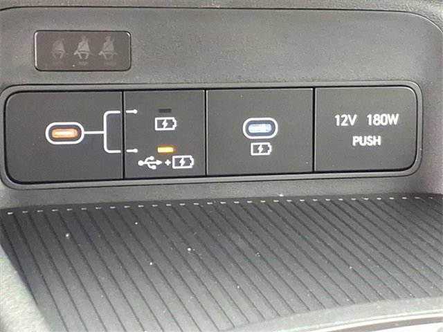 New 2026 Hyundai Kona SE image 8