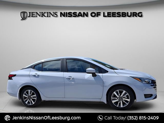 New 2025 Nissan Versa SV w/ Trunk Package