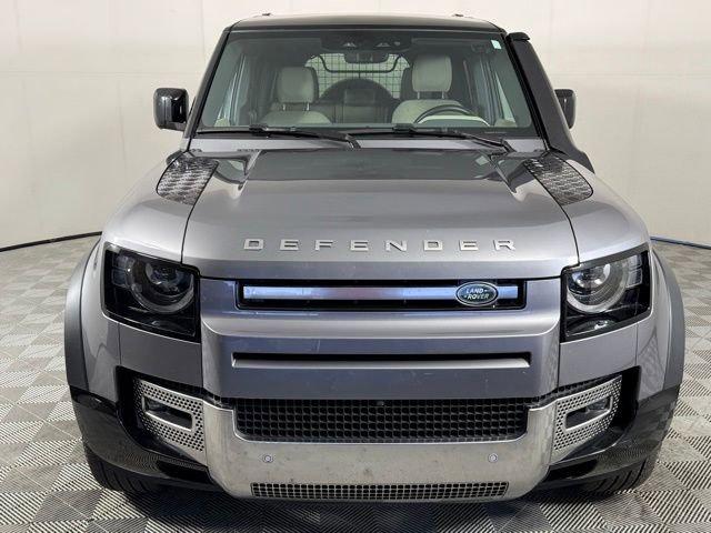 Used 2023 Land Rover Defender 130 SE AWD/4WD image 11