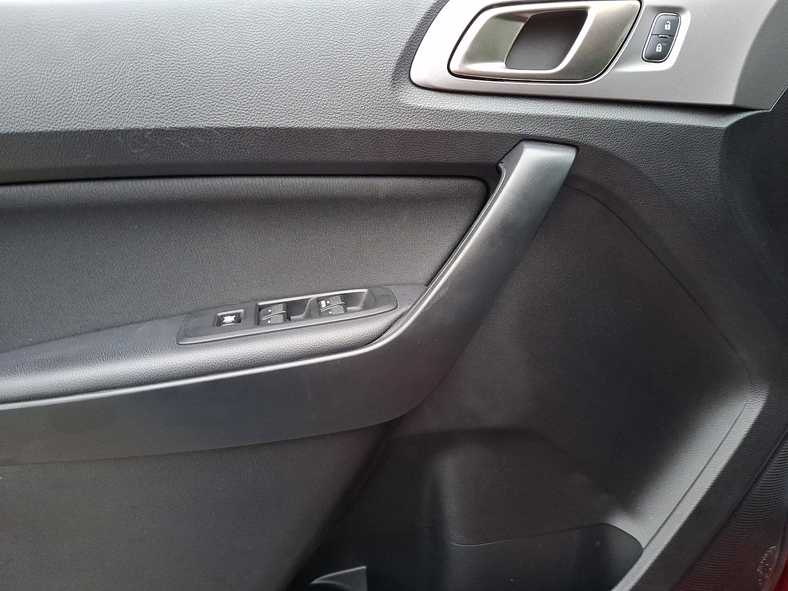 Used 2021 Ford Ranger XLT w/ Equipment Group 301A Mid image 11