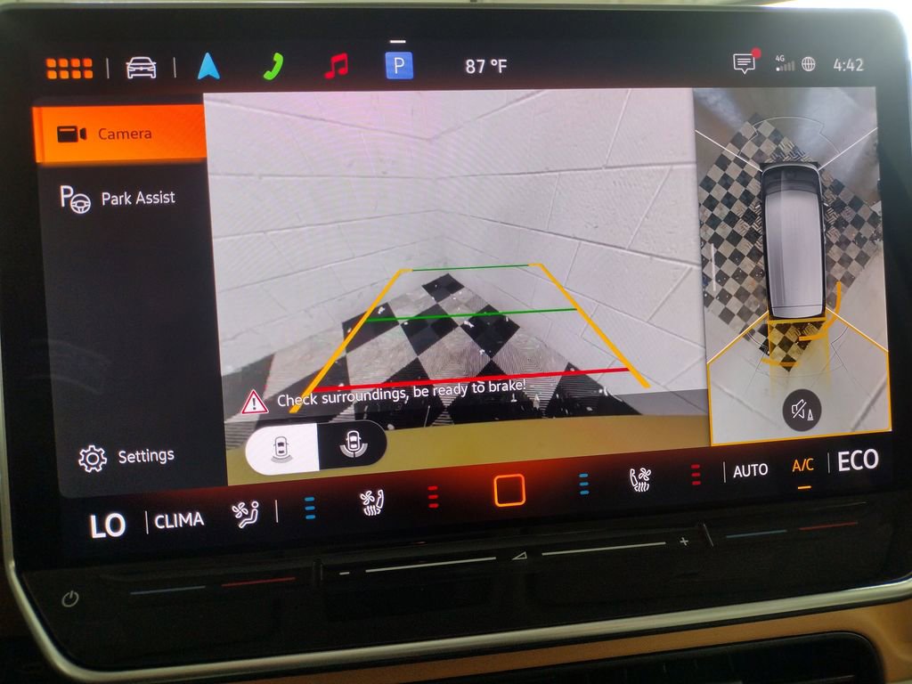 New 2025 Volkswagen ID. Buzz 1st Edition image 8