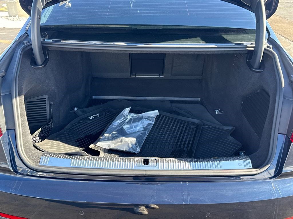 Used 2022 Audi A8 L 3.0T w/ Executive Package image 16