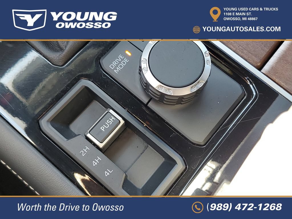 Used 2025 Toyota Sequoia Capstone AWD/4WD image 17