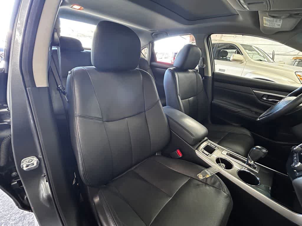 Used 2015 Nissan Altima 2.5 SL w/ Technology Package FWD image 15