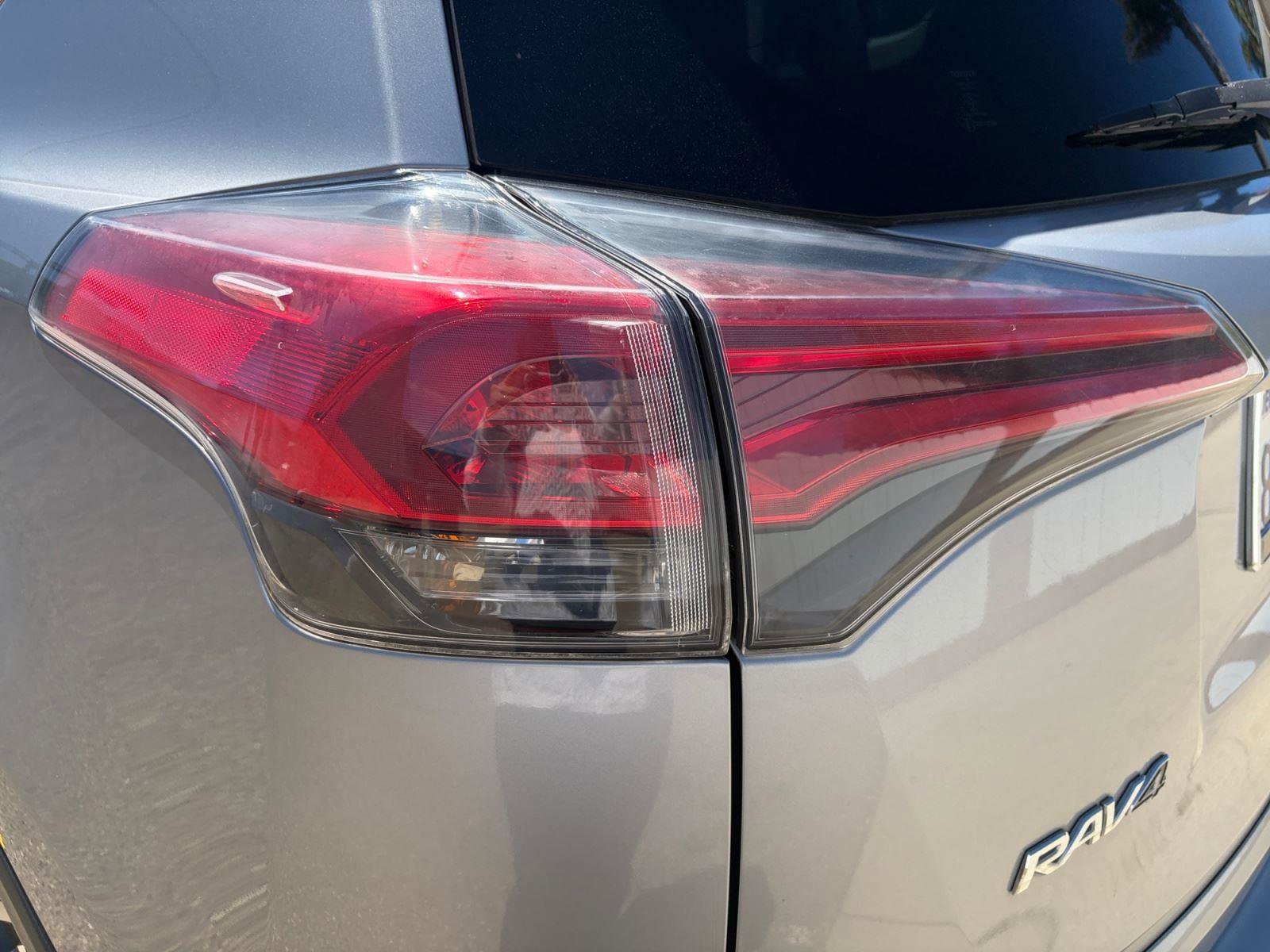 Used 2018 Toyota RAV4 XLE w/ Plus Extra Value Package image 21