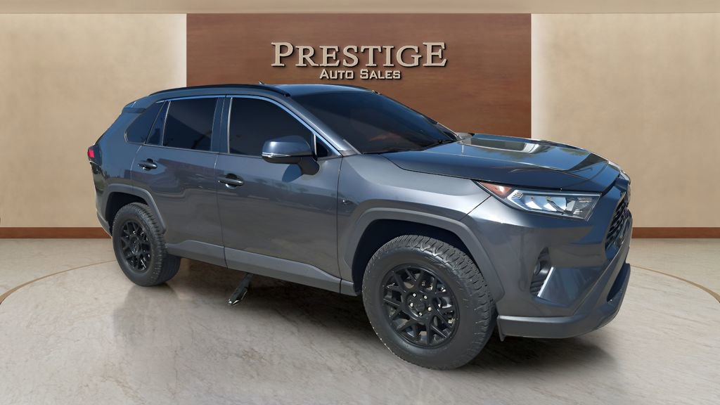 Used 2021 Toyota RAV4 XLE image 7