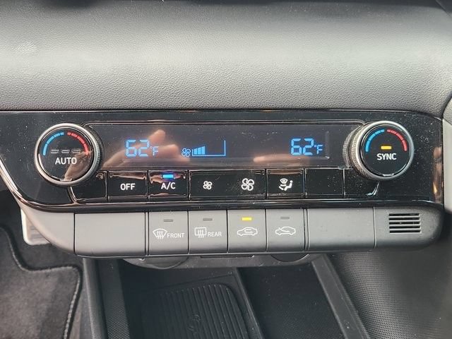 Used 2026 Hyundai Elantra Sport FWD image 16
