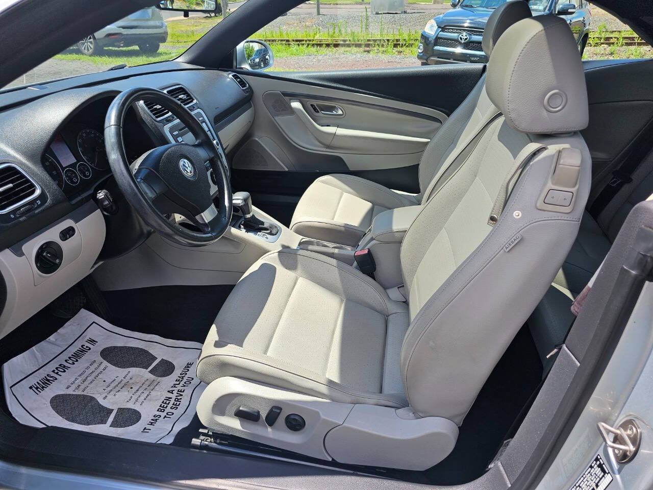 Used 2008 Volkswagen Eos Komfort FWD image 8