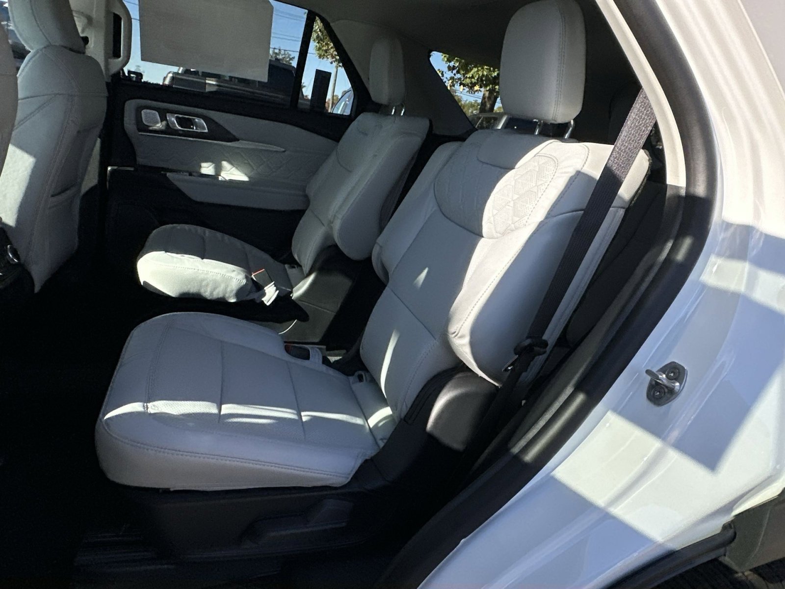 New 2026 Ford Explorer Platinum w/ LUX Leather Package image 34