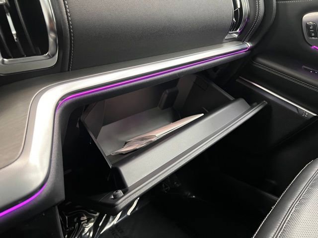 Used 2025 Ford Expedition Max Platinum AWD/4WD image 32