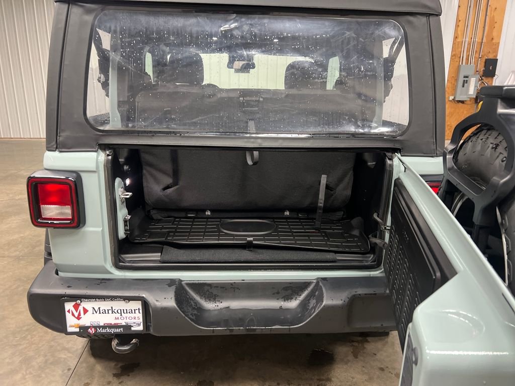 Used 2024 Jeep Wrangler Sport S image 11