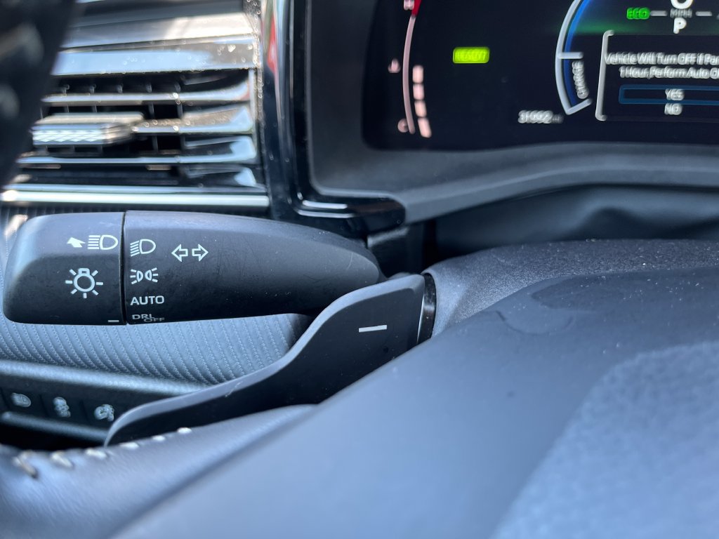 Used 2025 Toyota Camry SE FWD image 20