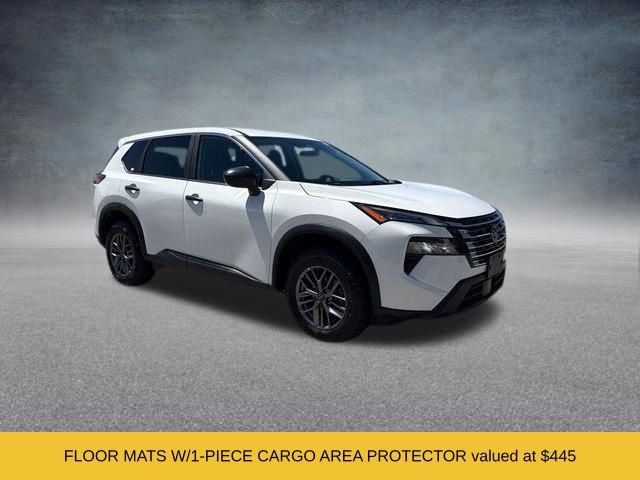 Used 2024 Nissan Rogue S AWD/4WD image 2
