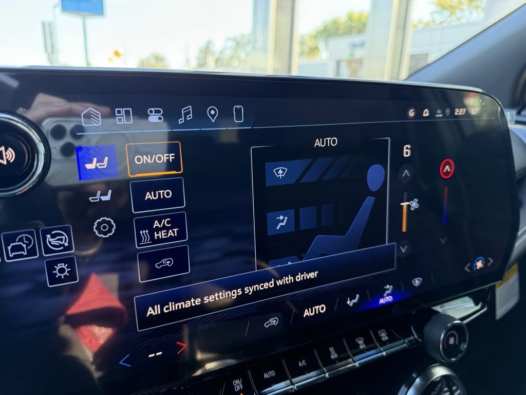 New 2026 Chevrolet Blazer EV LT w/ LPO, Blackout Package FWD image 31