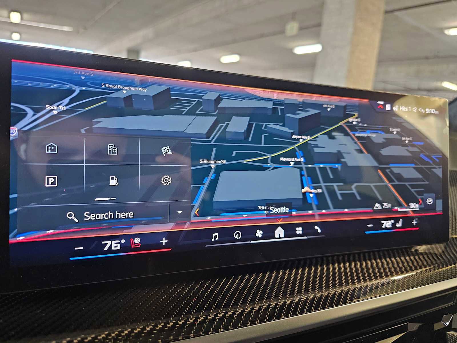 New 2026 BMW X7 M60i image 16