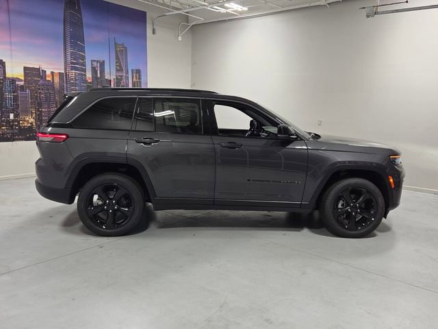 New 2026 Jeep Grand Cherokee Limited w/ Limited Altitude Package RWD image 14