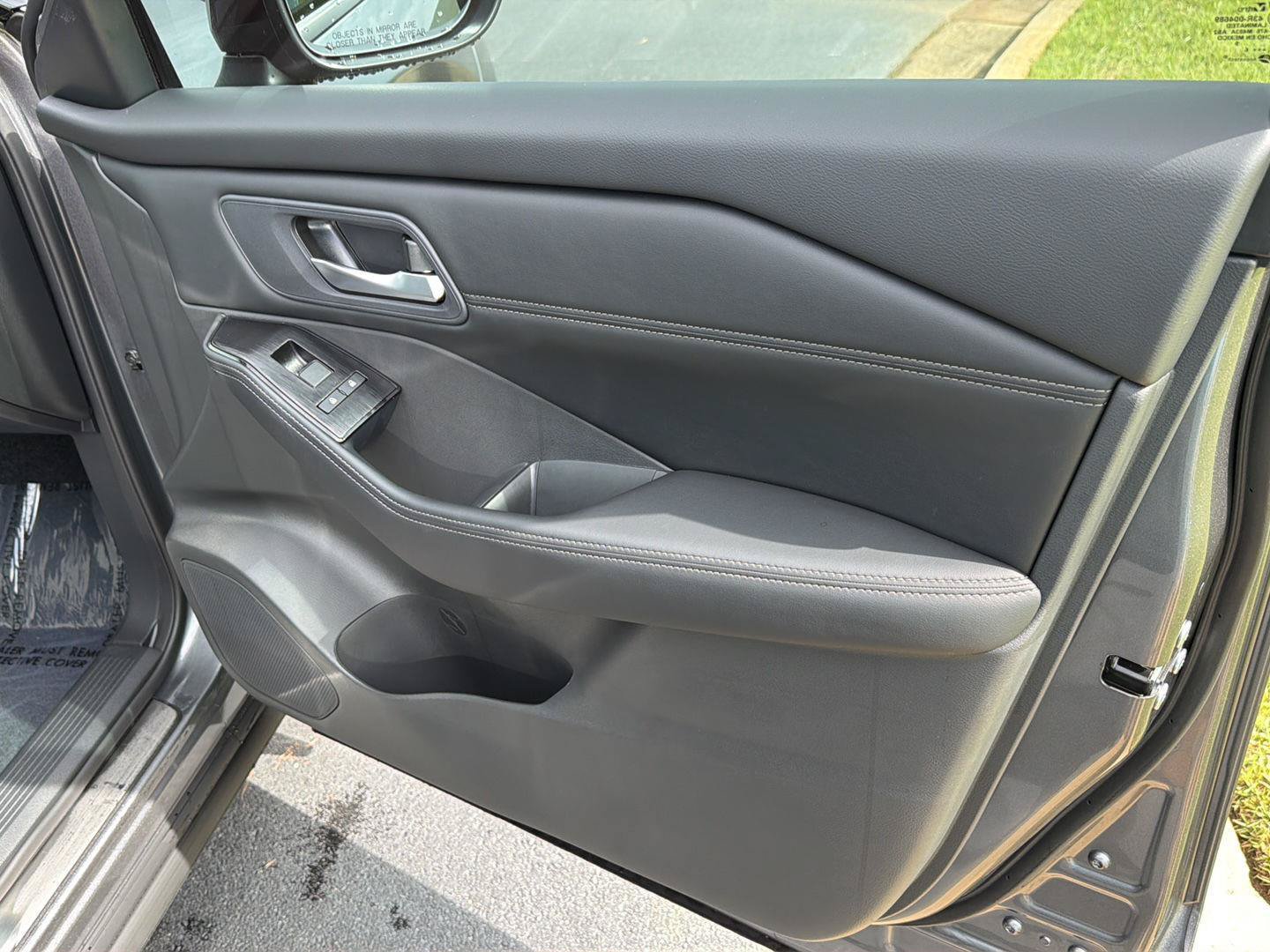 New 2026 Nissan Rogue Dark Armor FWD image 14