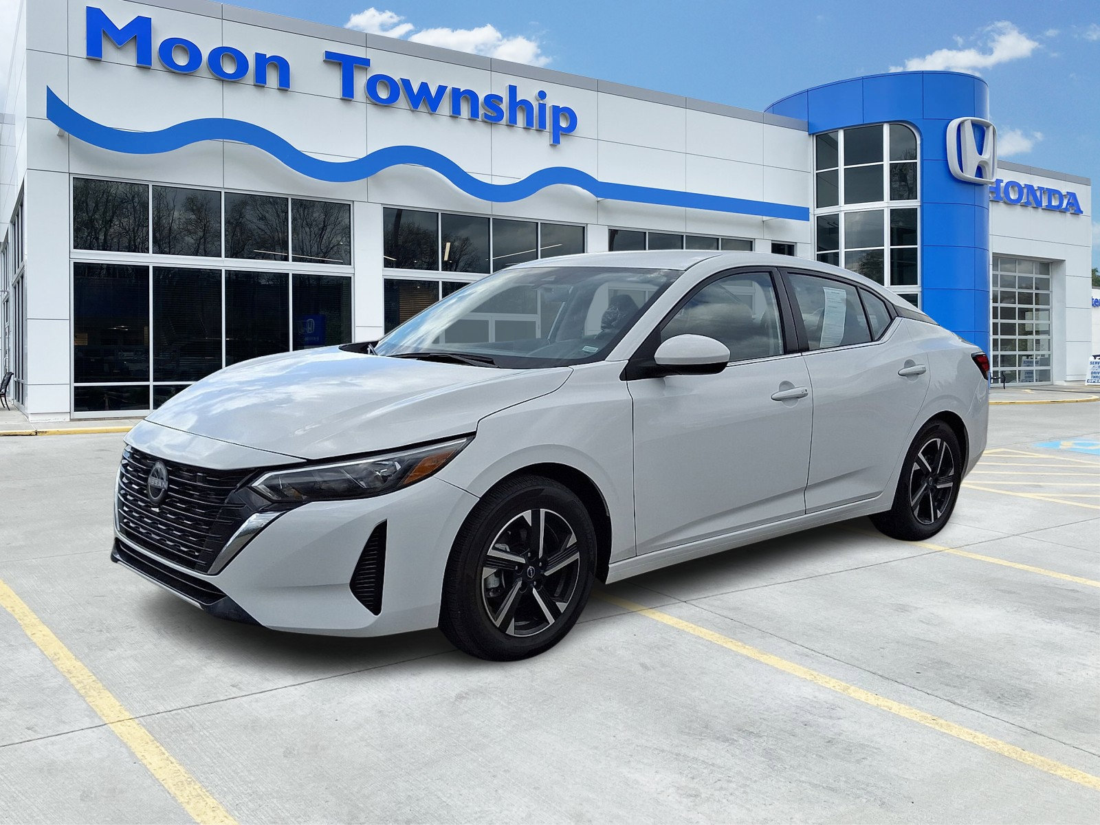 Used 2025 Nissan Sentra SV image 3