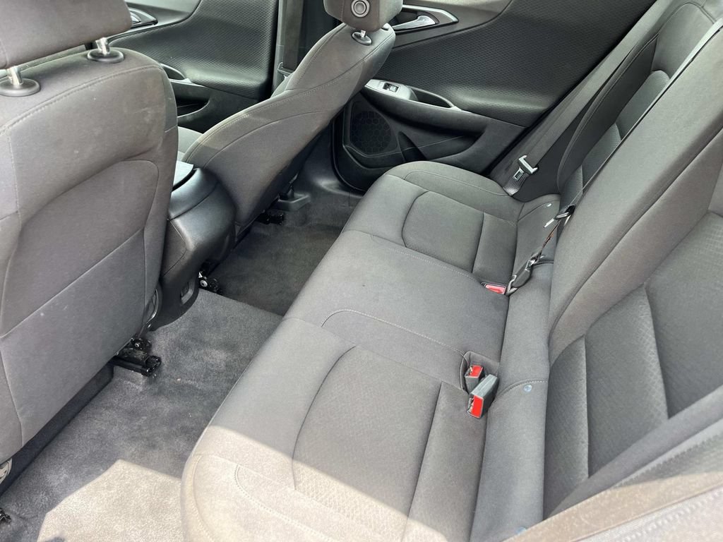 Used 2023 Chevrolet Malibu RS FWD image 18
