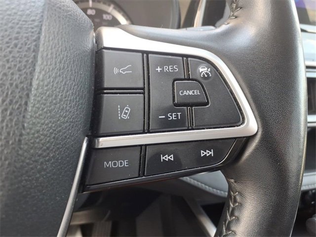 Used 2023 Toyota Highlander LE image 24