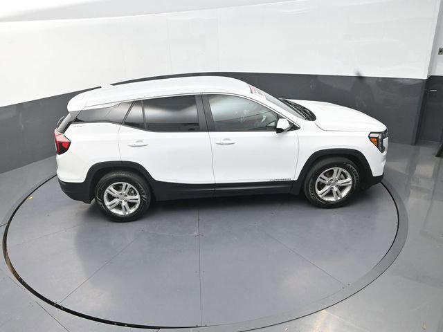 Used 2024 GMC Terrain SLE image 18