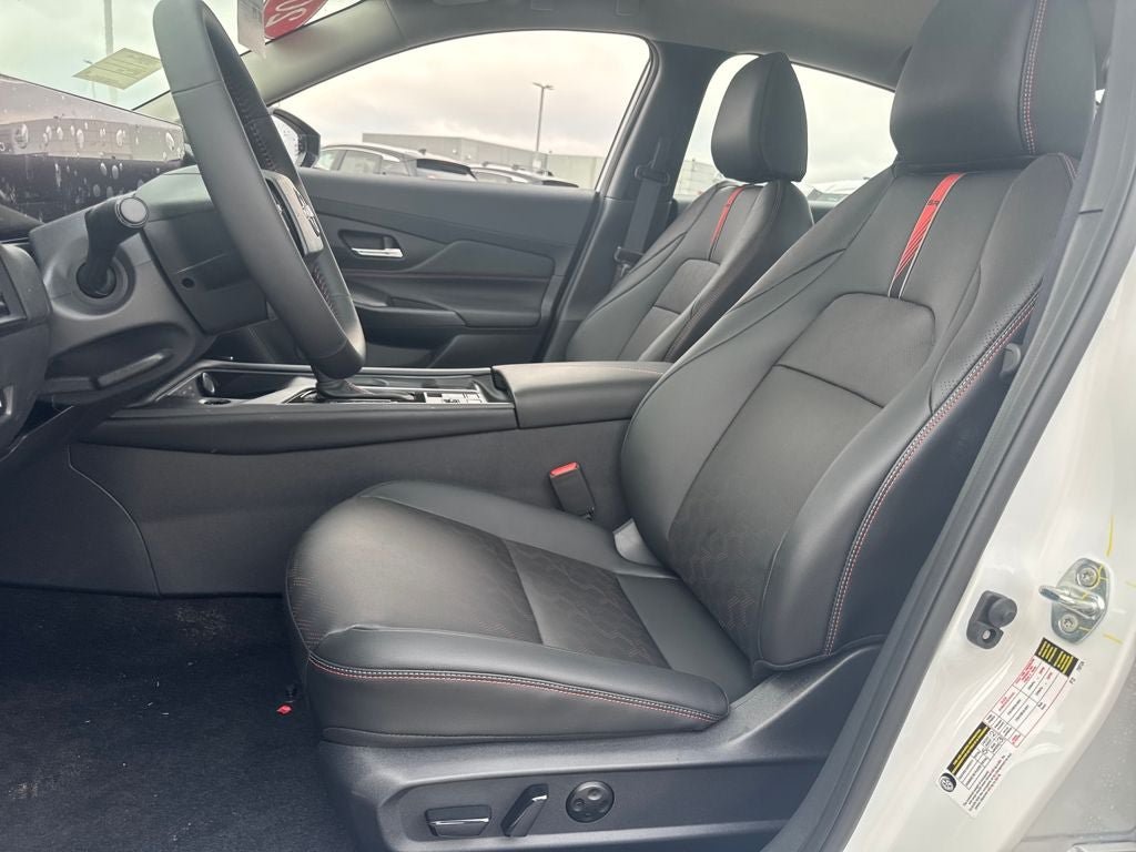 New 2026 Nissan Sentra SR w/ SR Premium Package FWD image 14