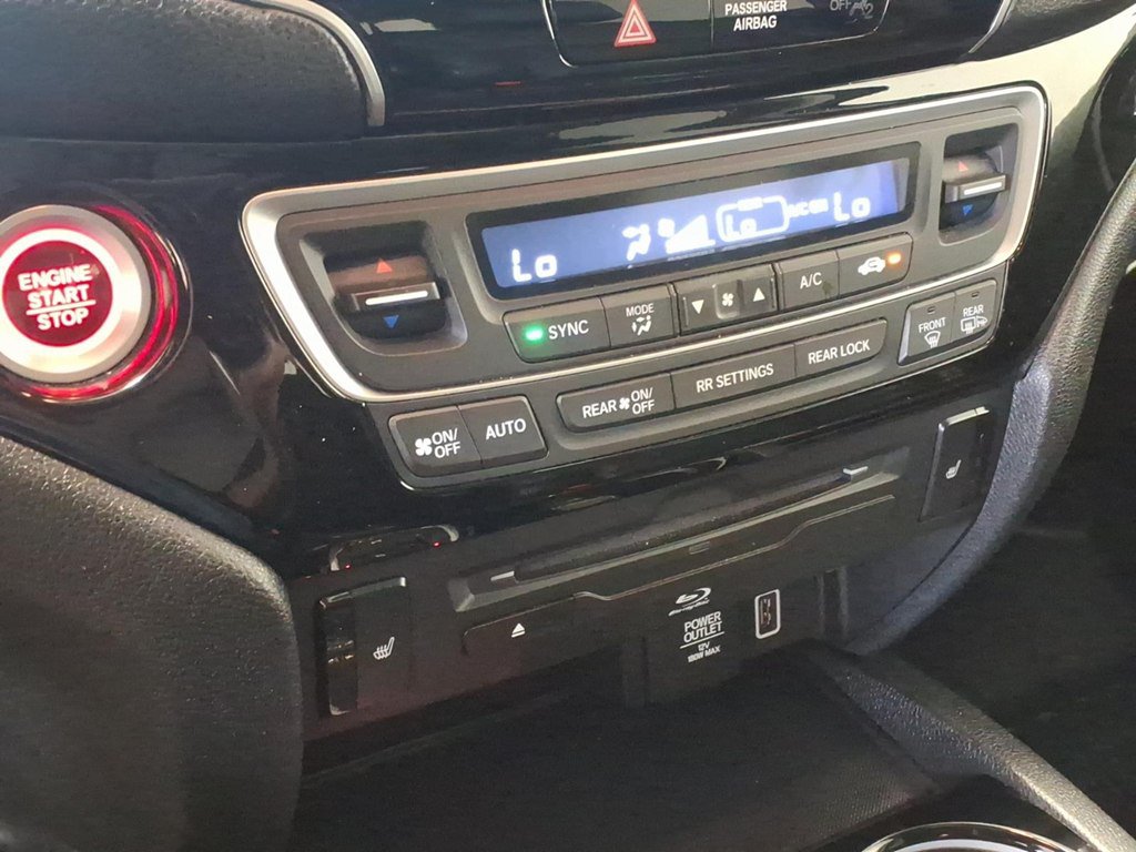 Used 2019 Honda Pilot AWD Touring image 24