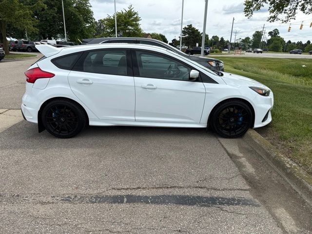 Used 2017 Ford Focus RS AWD/4WD image 8