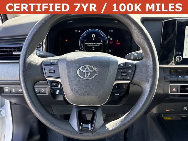 Used 2025 Toyota Camry LE FWD image 18