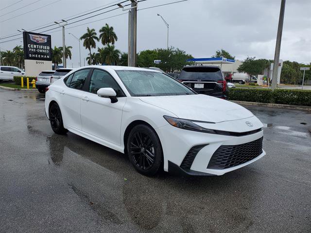 Used 2026 Toyota Camry SE FWD image 28