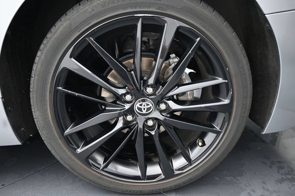 Used 2024 Toyota Camry XSE FWD image 15