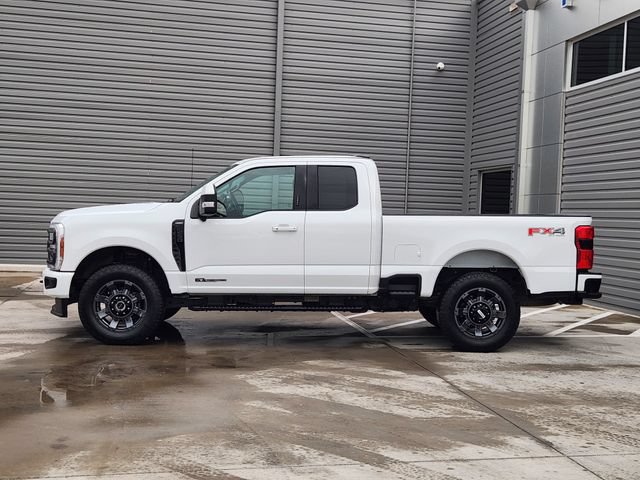 Used 2023 Ford F250 Lariat w/ Sport Appearance Package AWD/4WD image 5
