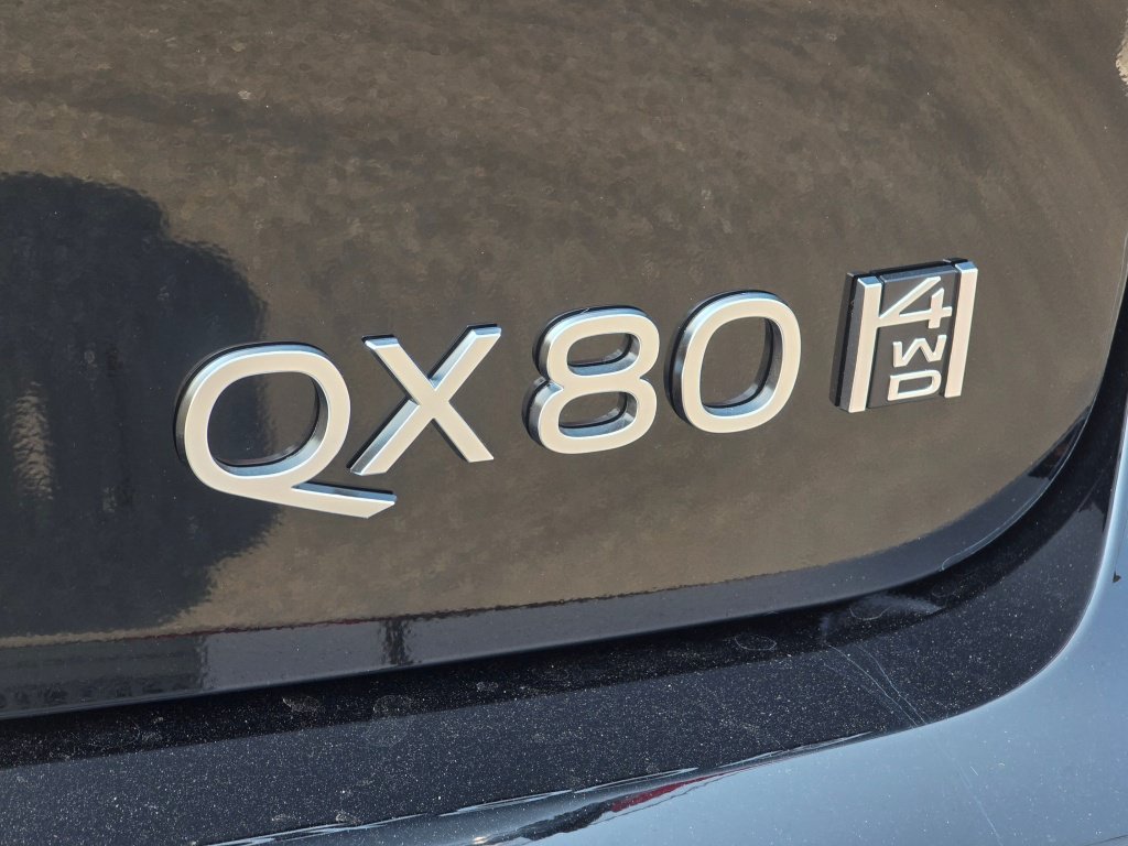 New 2027 INFINITI QX80 Luxe w/ Cargo Package AWD/4WD image 31