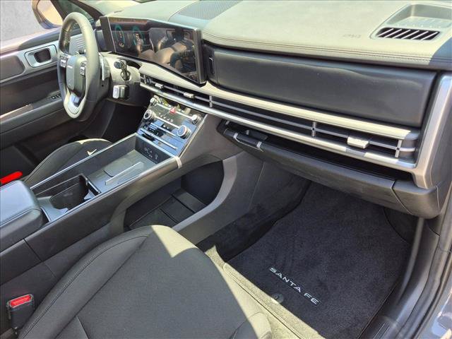Used 2025 Hyundai Santa Fe SE FWD image 20
