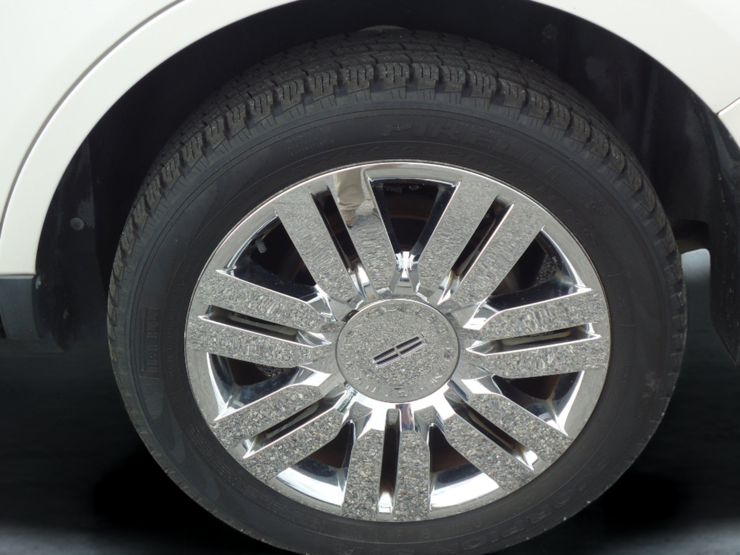 Used 2010 Lincoln MKX AWD image 9