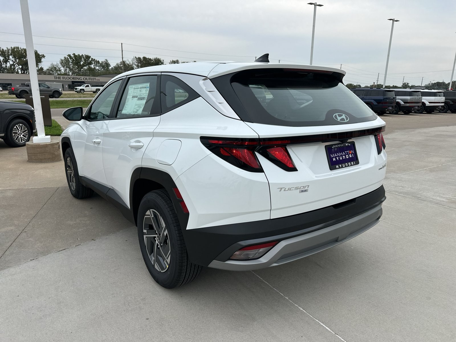 New 2026 Hyundai Tucson Blue SE AWD/4WD image 11