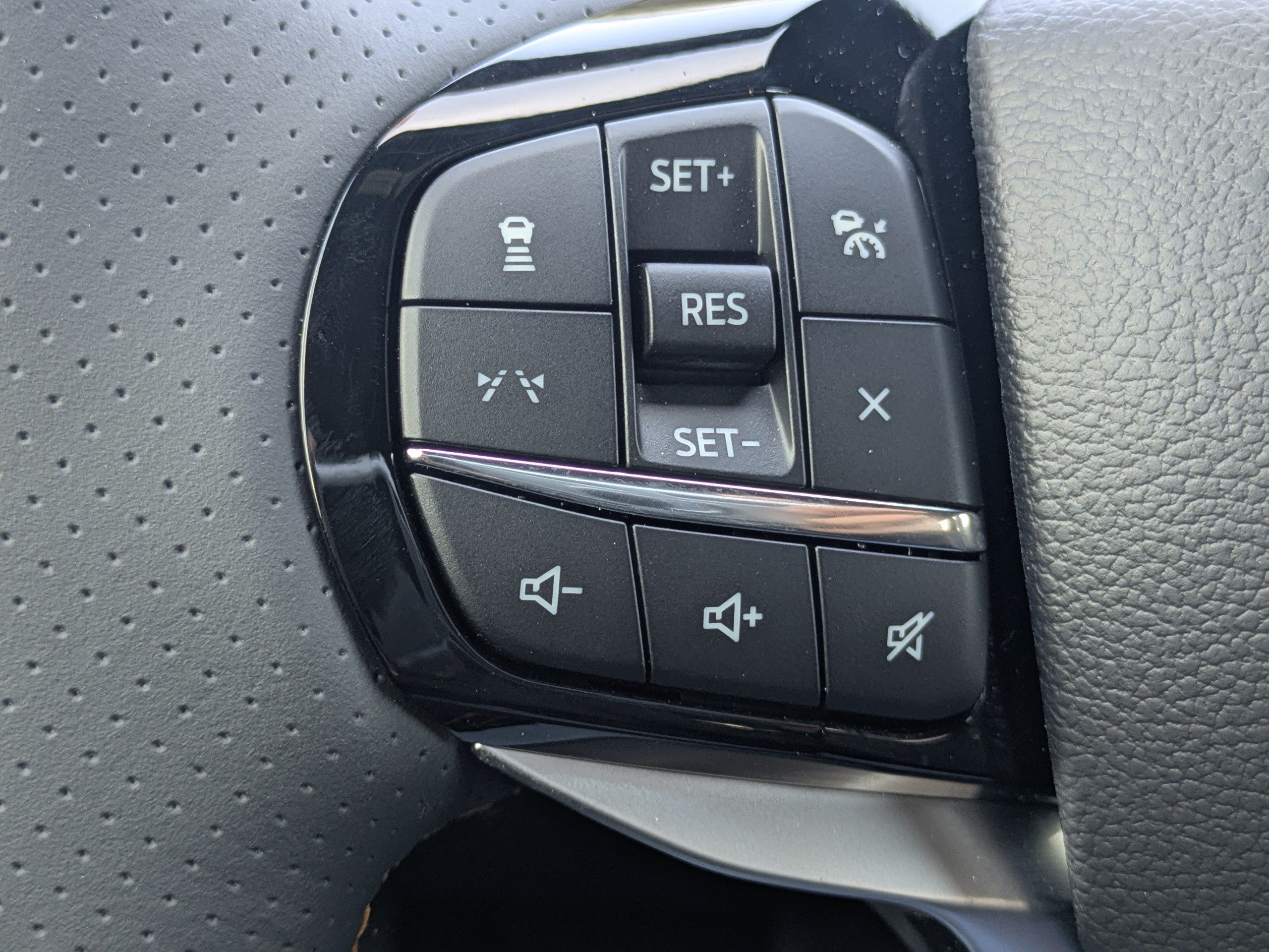 New 2026 Ford Explorer Tremor w/ Tremor Ultimate Package AWD/4WD image 27