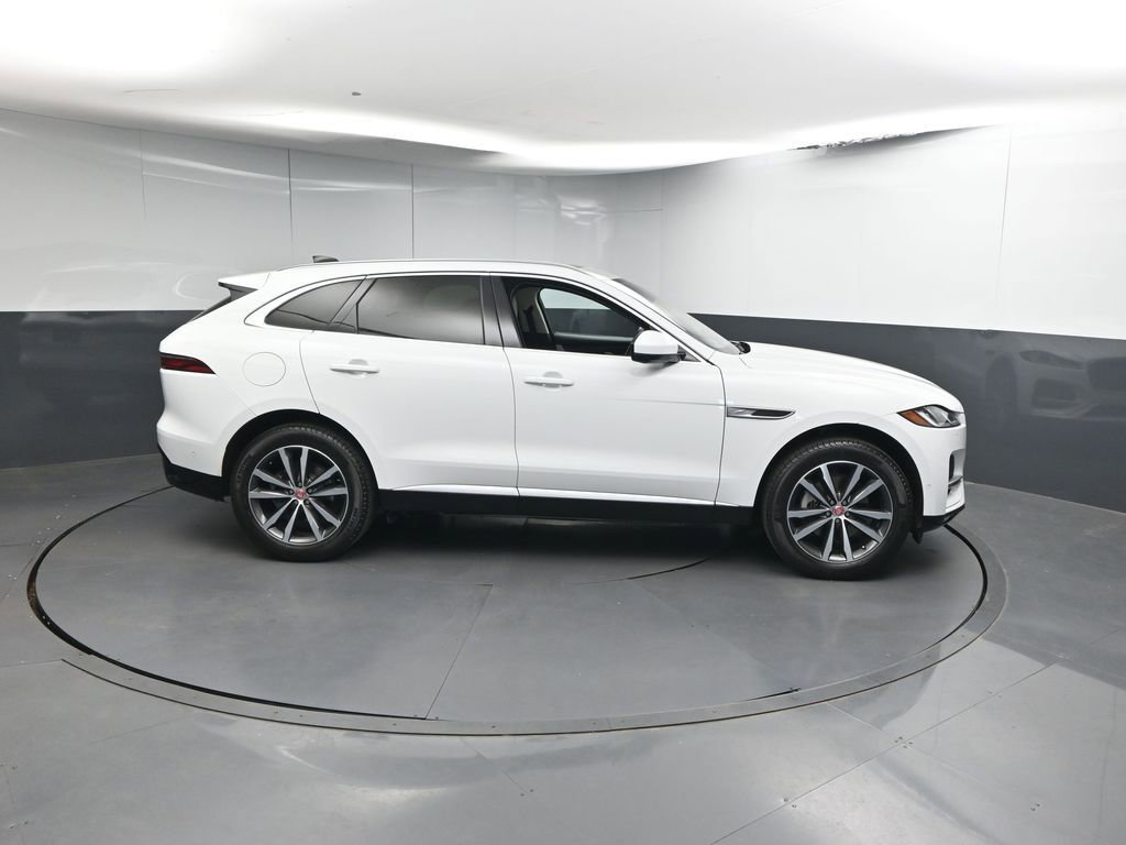 Used 2021 Jaguar F-PACE S image 26