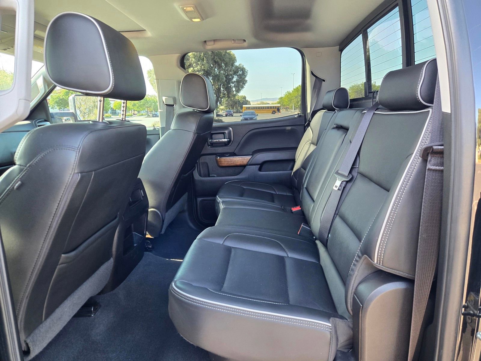 Used 2019 Chevrolet Silverado 2500 High Country w/ Duramax Plus Package image 10