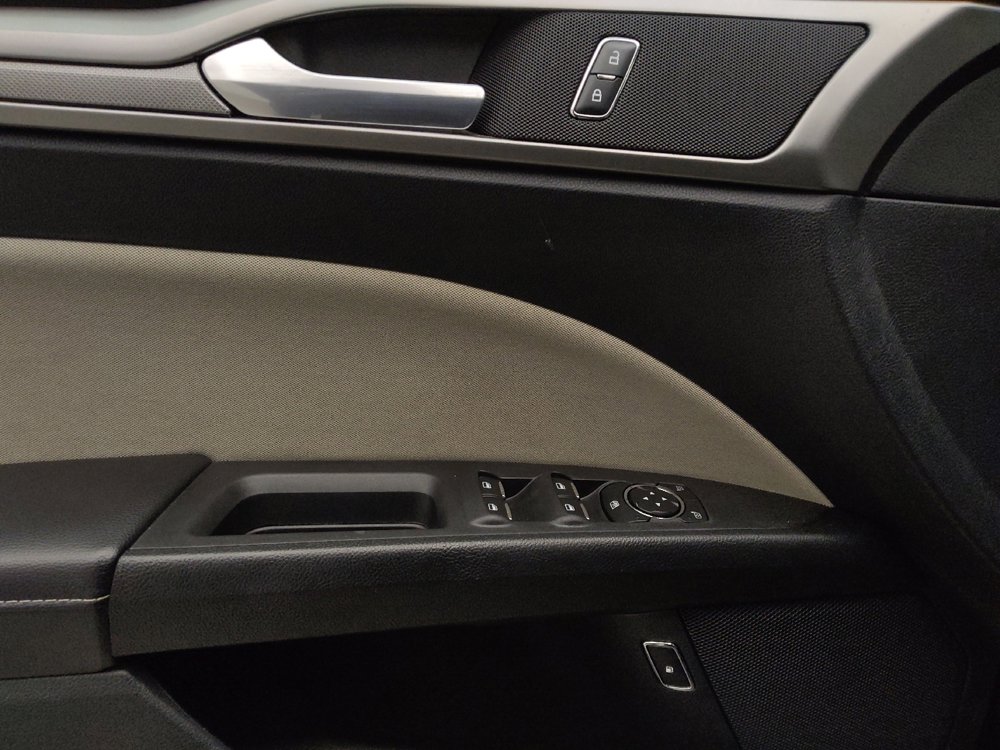 Used 2018 Ford Fusion S image 27