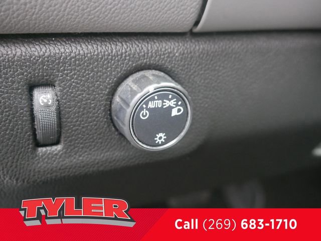 Used 2018 Chevrolet Colorado W/T w/ WT Convenience Package RWD image 20