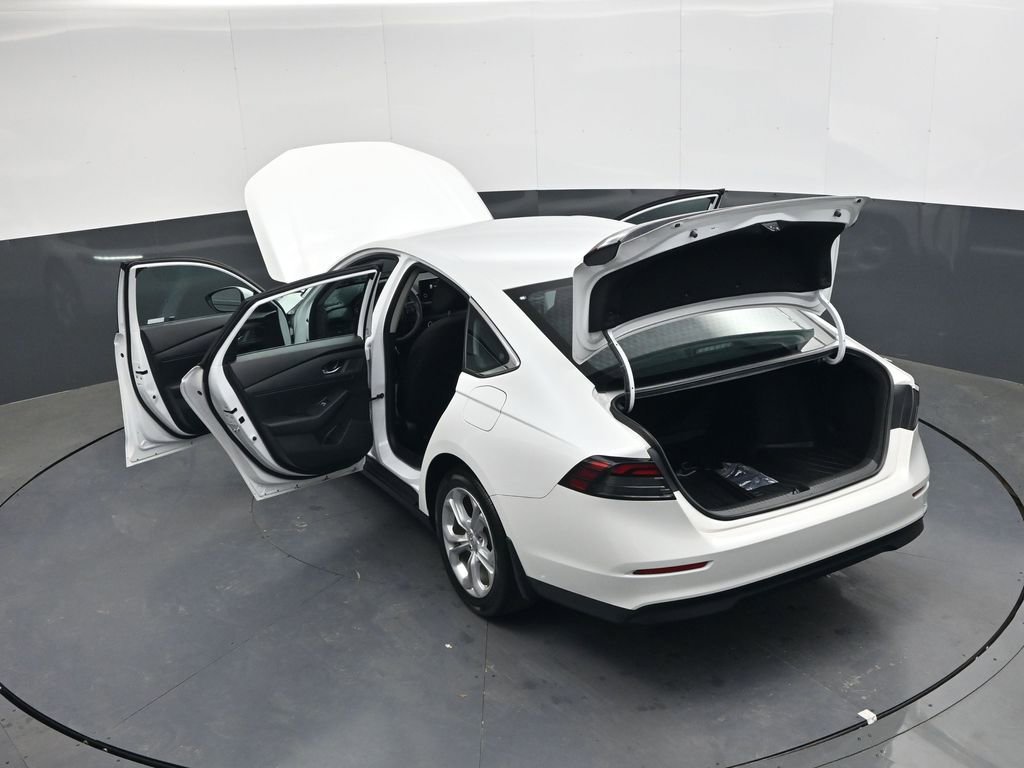 Used 2023 Honda Accord LX image 36