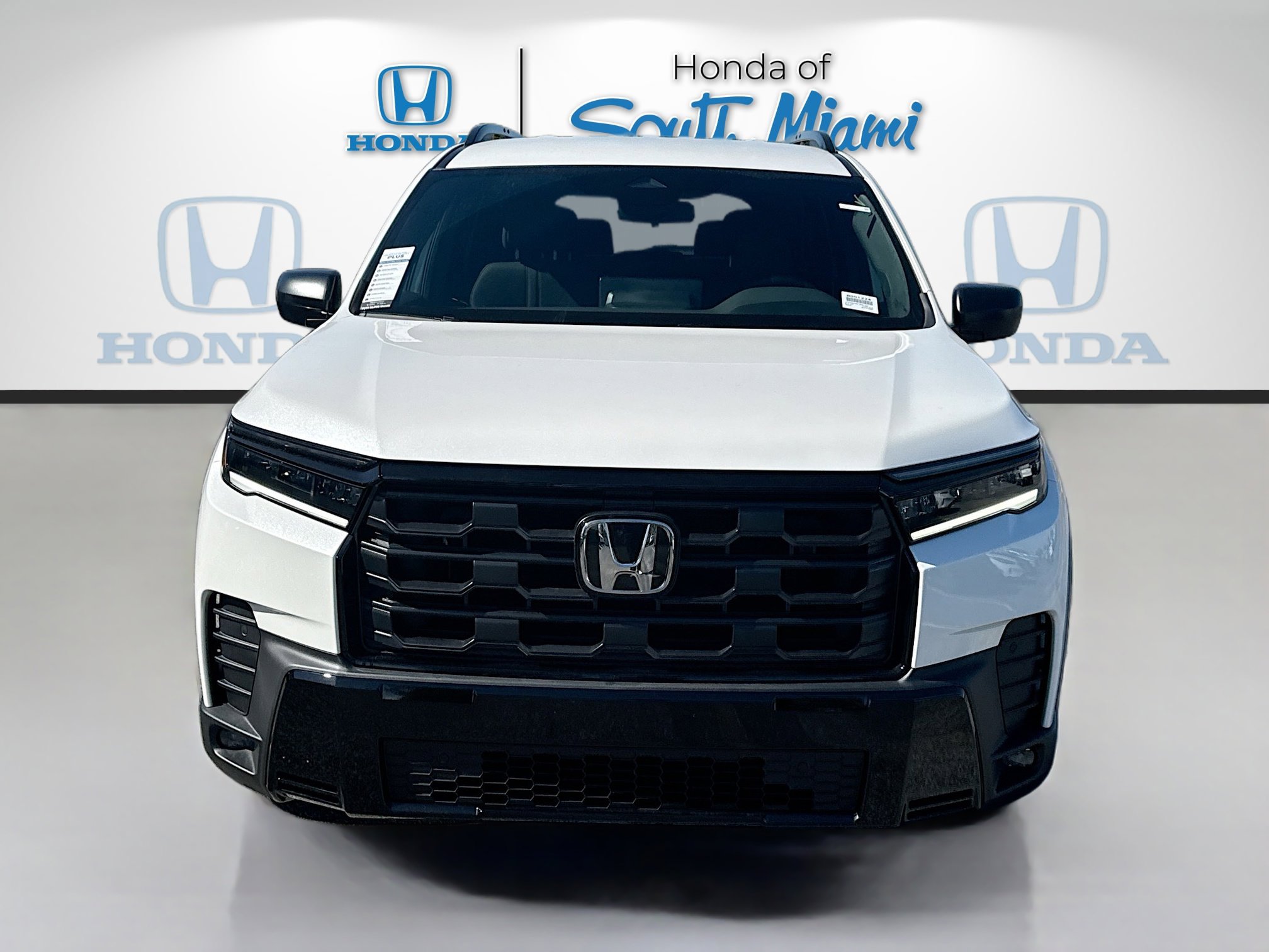 New 2026 Honda Pilot Sport image 2