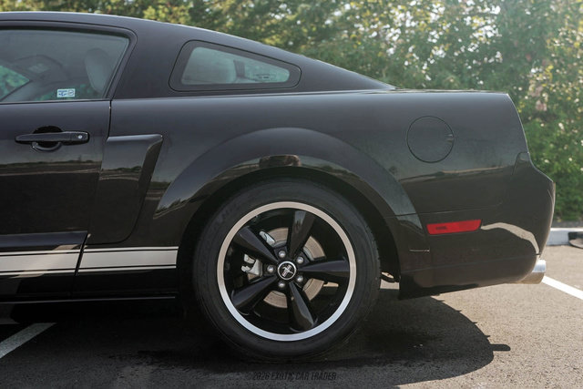 Used 2007 Ford Mustang GT RWD image 5