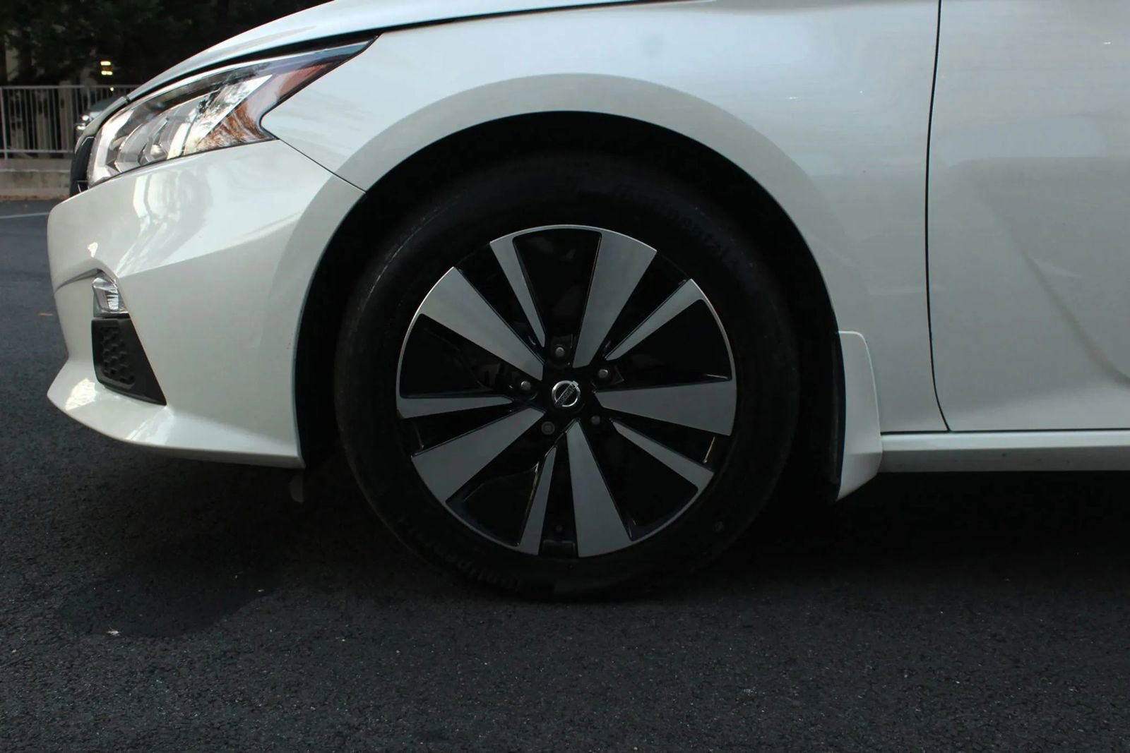 Used 2022 Nissan Altima 2.5 SV AWD/4WD image 10