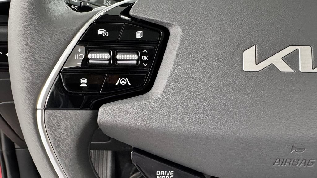 New 2026 Kia Niro FWD image 22