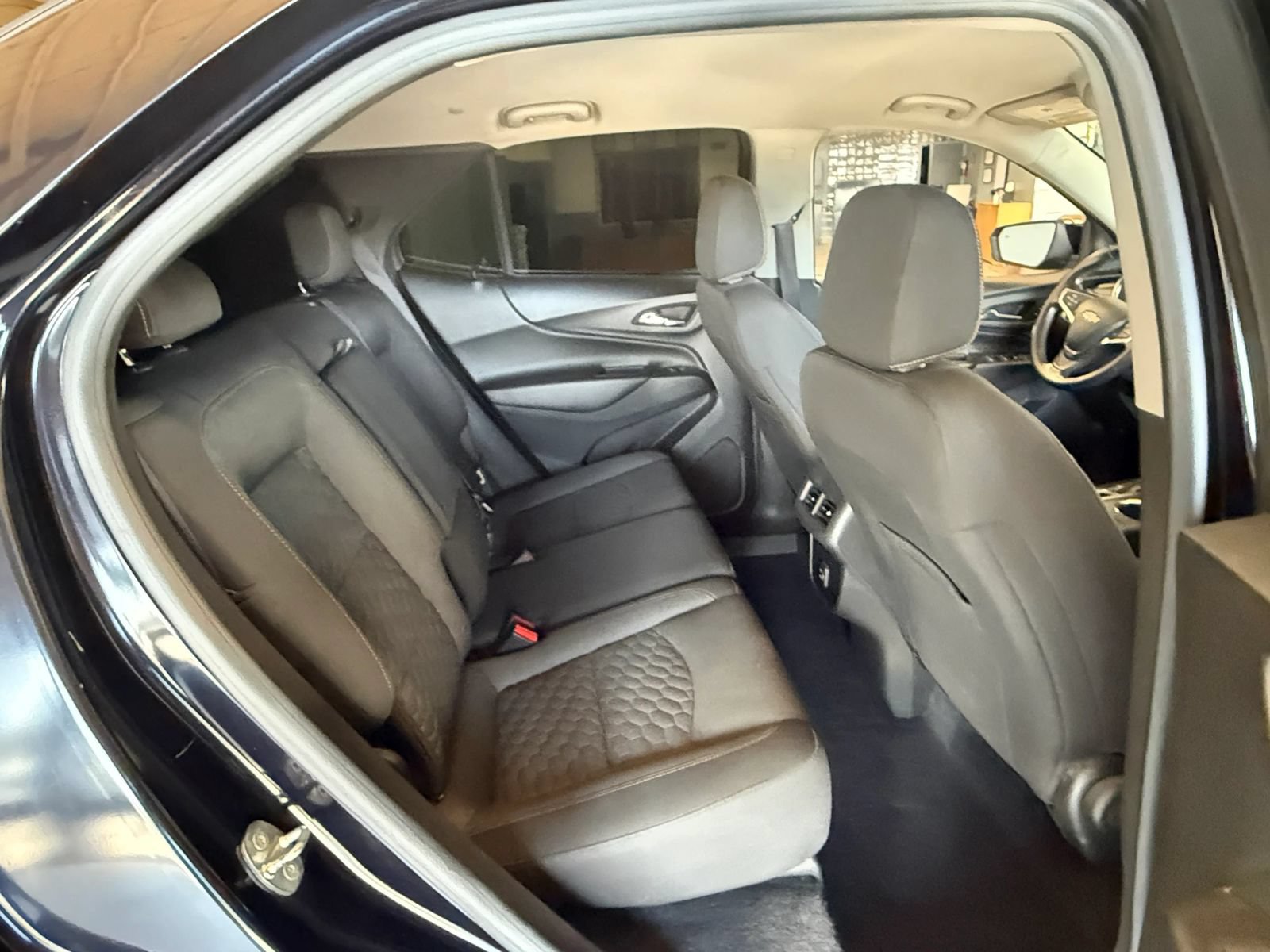 Used 2020 Chevrolet Equinox LT FWD image 12